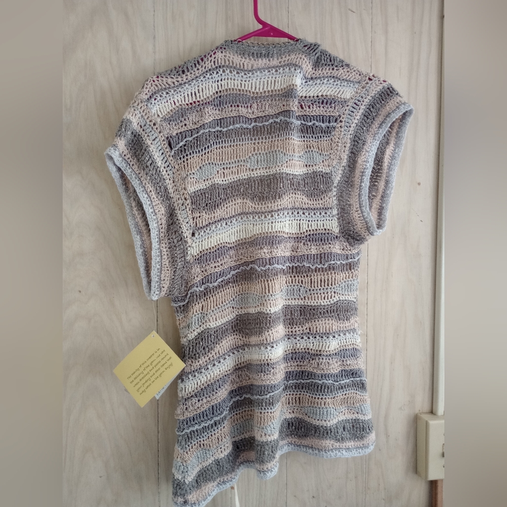 Curio Sweater - Picture 7 of 10